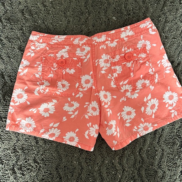 GAP Low Rise Floral Orange Shorts Size 8 - Picture 6 of 8